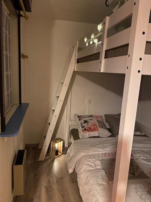 Charmant Appartement Au Pied Des Pistes De Леле Екстер'єр фото
