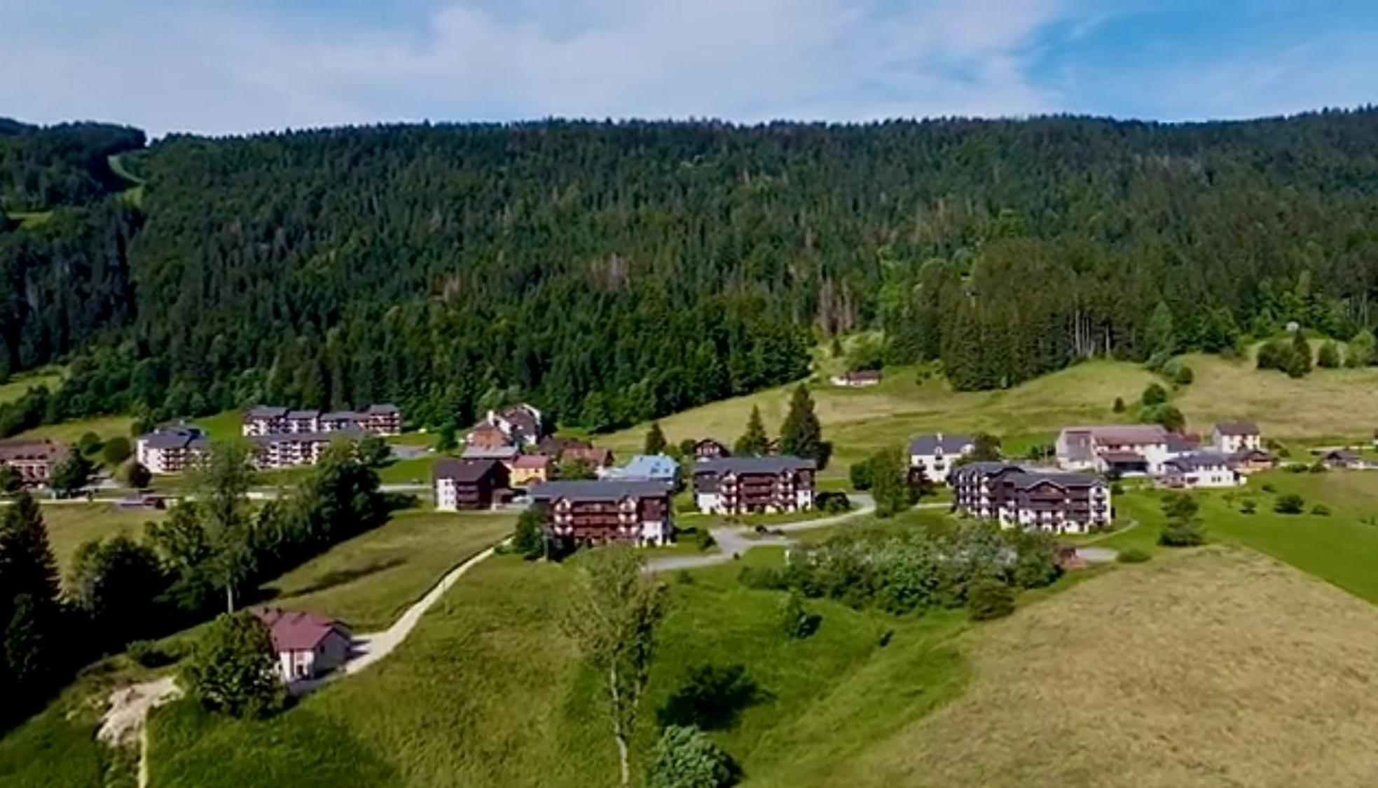 Charmant Appartement Au Pied Des Pistes De Леле Екстер'єр фото